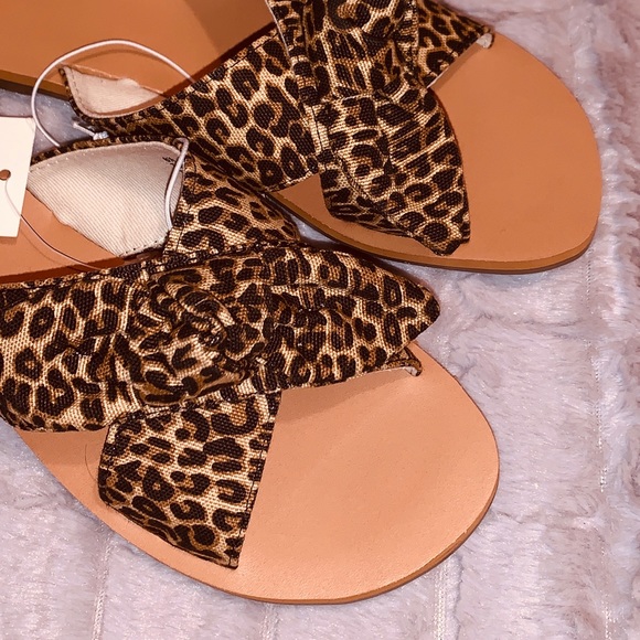 NWT Ladies size 6 1/2 sandals by : a new day - Picture 5 of 6